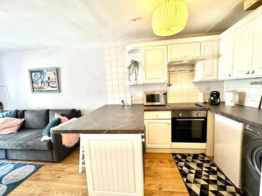 Centre Hidden Hideout For 2 Appartement